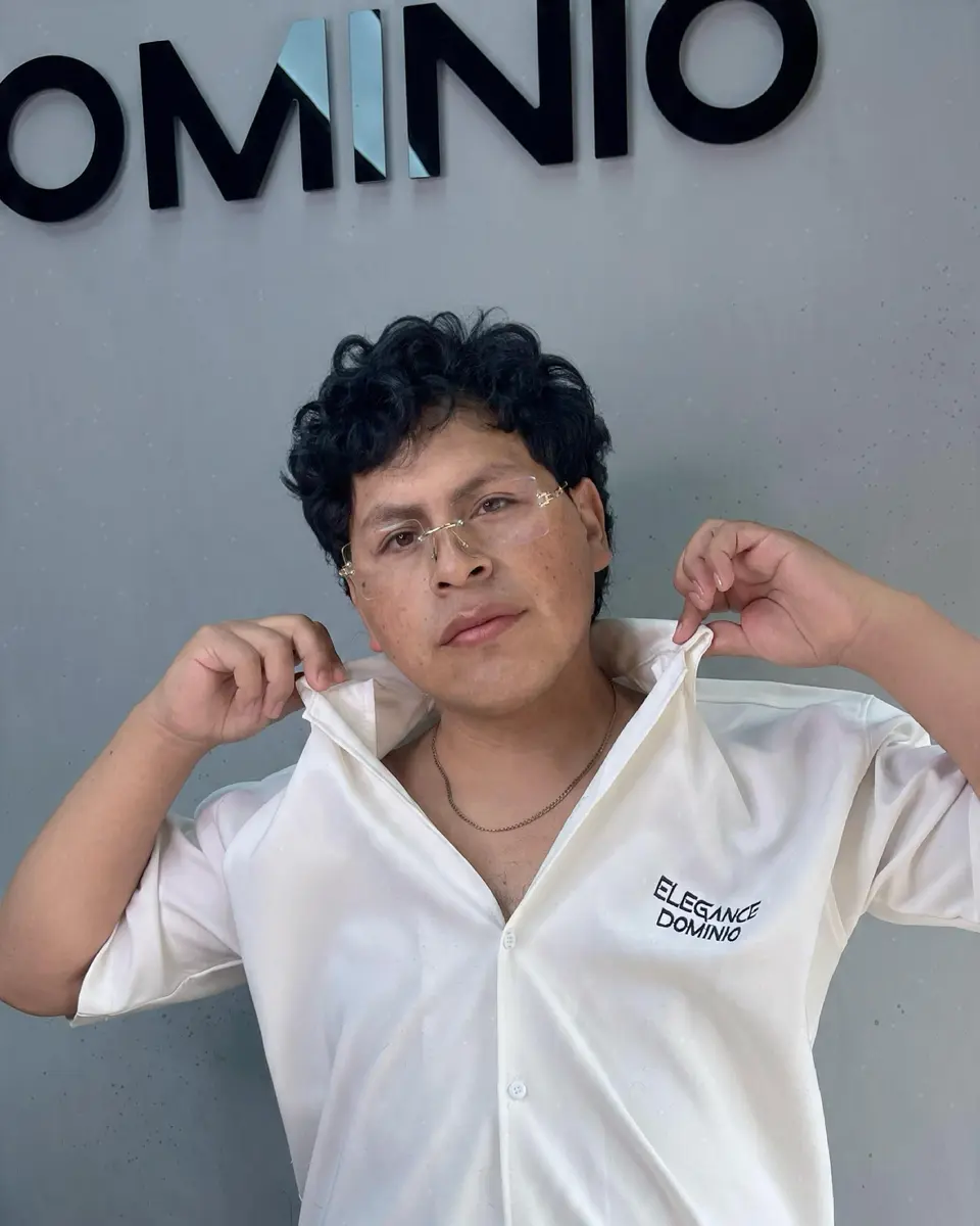 Dueño de Elegance Dominio